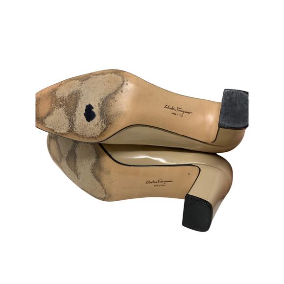 SOLD VTG Salvatore Ferragamo Black Patent Cap Toe Heels Beige Leather Womens 8.5 - Picture 11 of 12